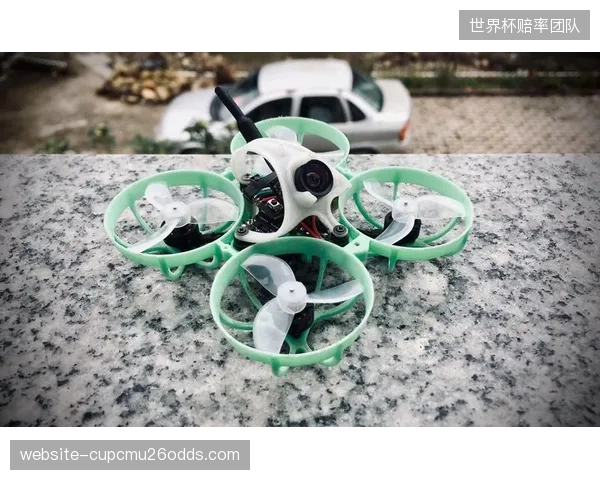 微型无人机群执裁网球赛事消除判罚争议点